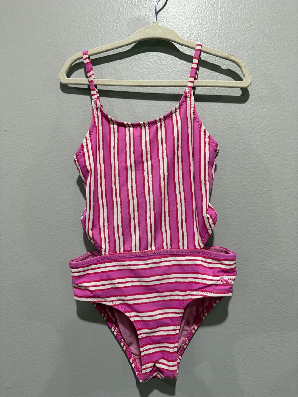 Vineyard Vines Pink and White Striped Girls' Swimsuit size 4T